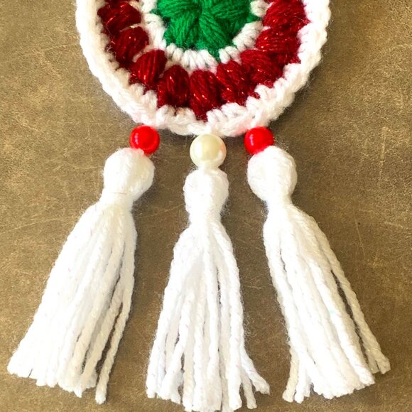 NEW 6 Christmas Hand Crocheted Dream Catchers - Picture 7 of 7